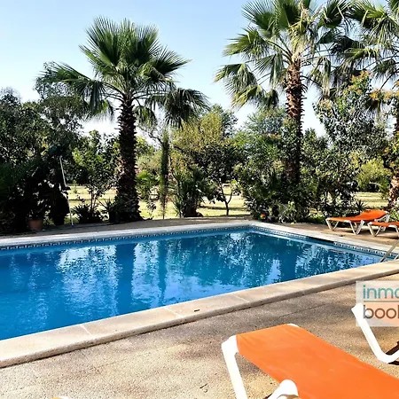 Holiday home Mediterrania, Con Piscina Y Barbacoa